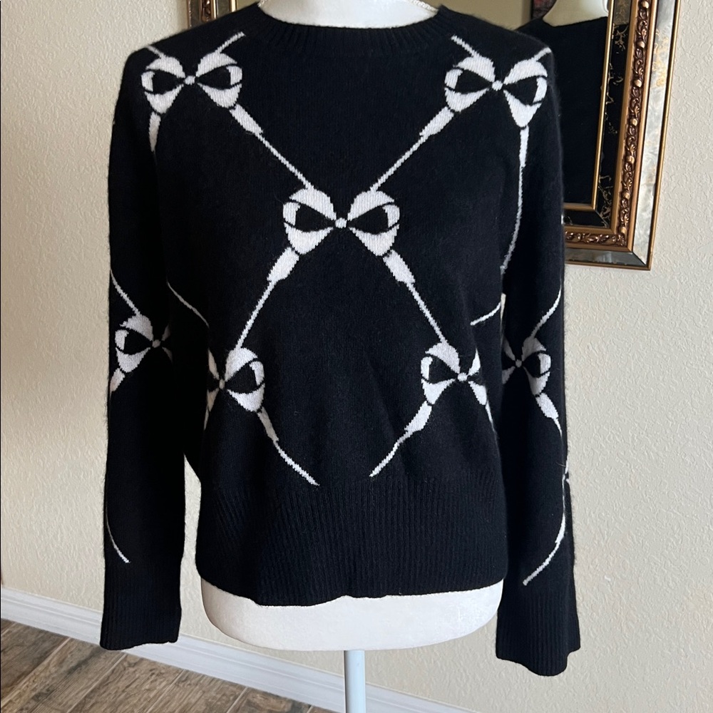 Aqua Cashmere Black Oversized Sweater with White Bow Design - Picture 8 of 15